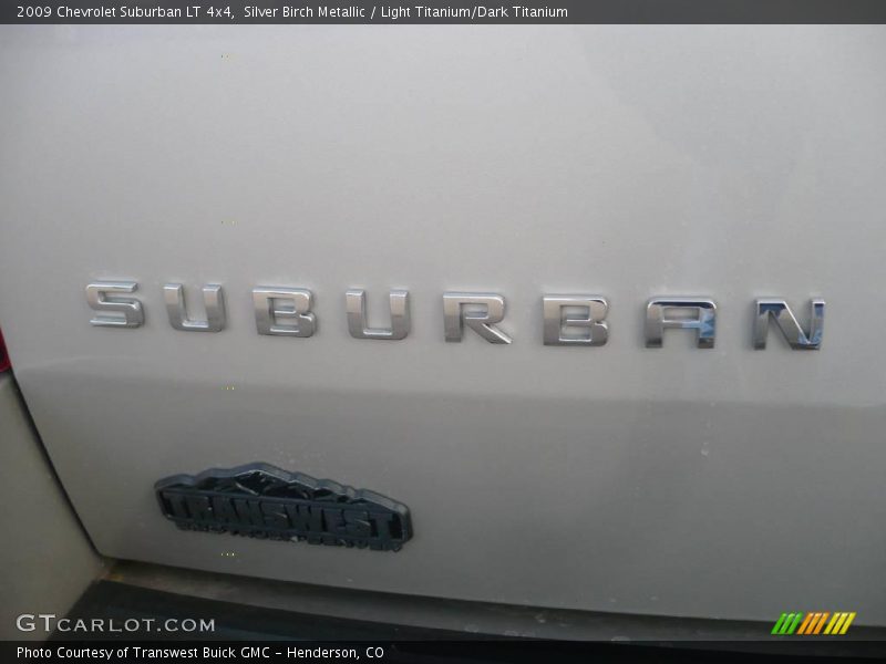 Silver Birch Metallic / Light Titanium/Dark Titanium 2009 Chevrolet Suburban LT 4x4