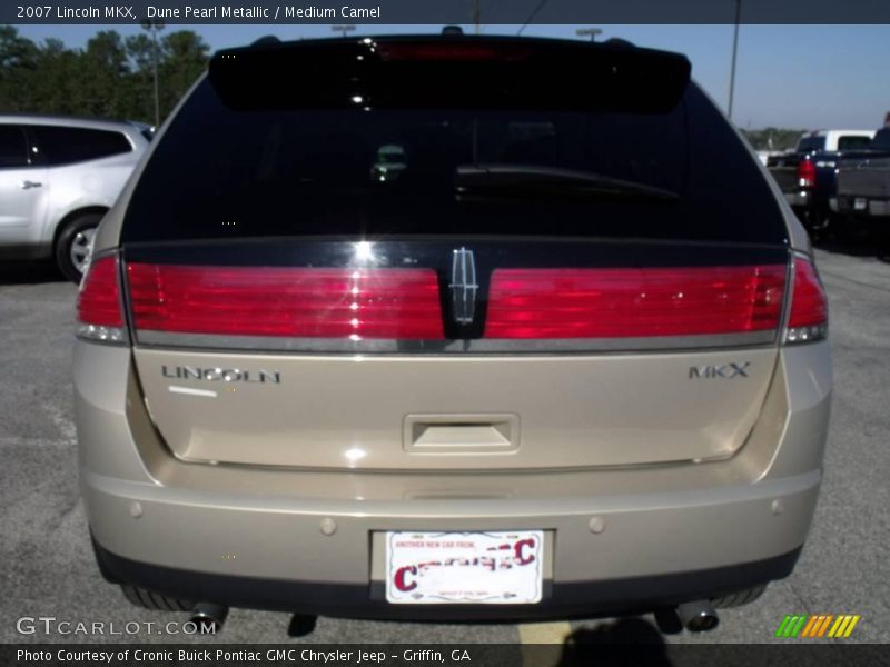 Dune Pearl Metallic / Medium Camel 2007 Lincoln MKX