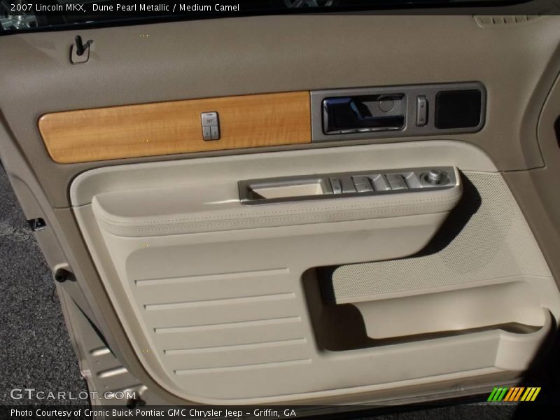 Dune Pearl Metallic / Medium Camel 2007 Lincoln MKX