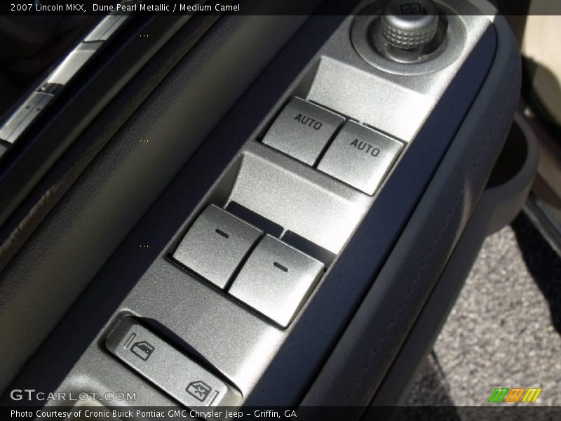 Dune Pearl Metallic / Medium Camel 2007 Lincoln MKX