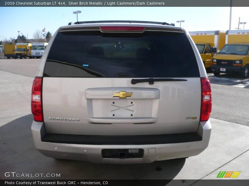 Silver Birch Metallic / Light Cashmere/Dark Cashmere 2009 Chevrolet Suburban LT 4x4