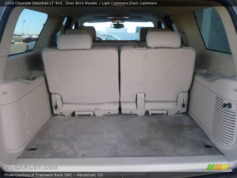 Silver Birch Metallic / Light Cashmere/Dark Cashmere 2009 Chevrolet Suburban LT 4x4