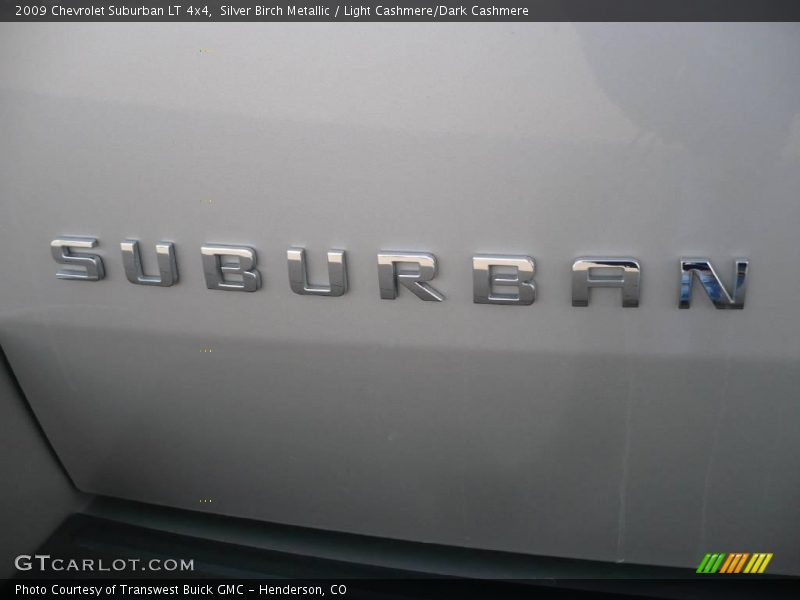 Silver Birch Metallic / Light Cashmere/Dark Cashmere 2009 Chevrolet Suburban LT 4x4