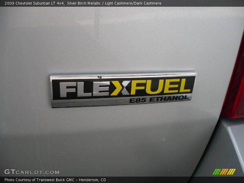 Silver Birch Metallic / Light Cashmere/Dark Cashmere 2009 Chevrolet Suburban LT 4x4