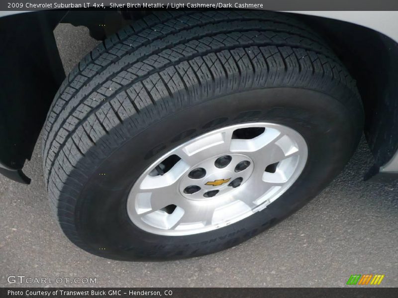 Silver Birch Metallic / Light Cashmere/Dark Cashmere 2009 Chevrolet Suburban LT 4x4