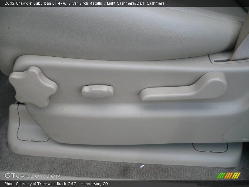 Silver Birch Metallic / Light Cashmere/Dark Cashmere 2009 Chevrolet Suburban LT 4x4