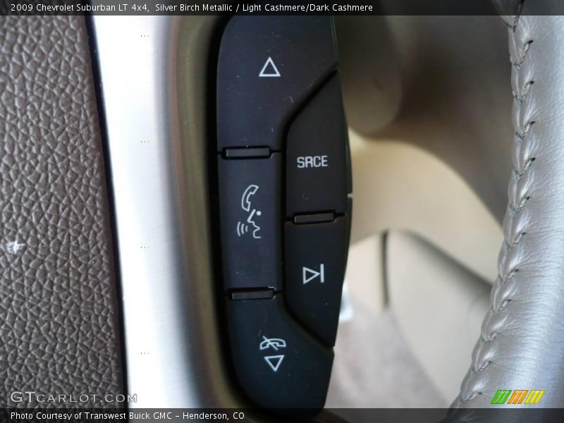 Silver Birch Metallic / Light Cashmere/Dark Cashmere 2009 Chevrolet Suburban LT 4x4