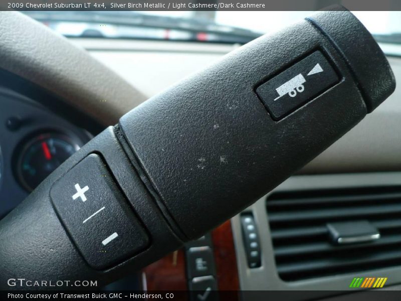 Silver Birch Metallic / Light Cashmere/Dark Cashmere 2009 Chevrolet Suburban LT 4x4