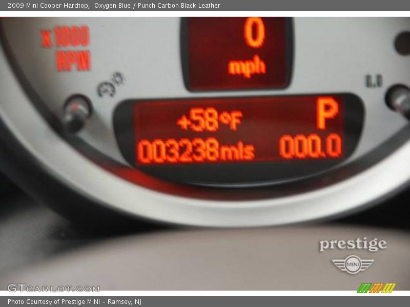 Oxygen Blue / Punch Carbon Black Leather 2009 Mini Cooper Hardtop