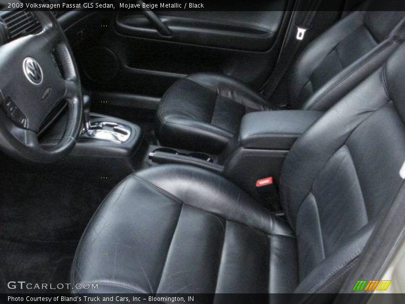 Mojave Beige Metallic / Black 2003 Volkswagen Passat GLS Sedan