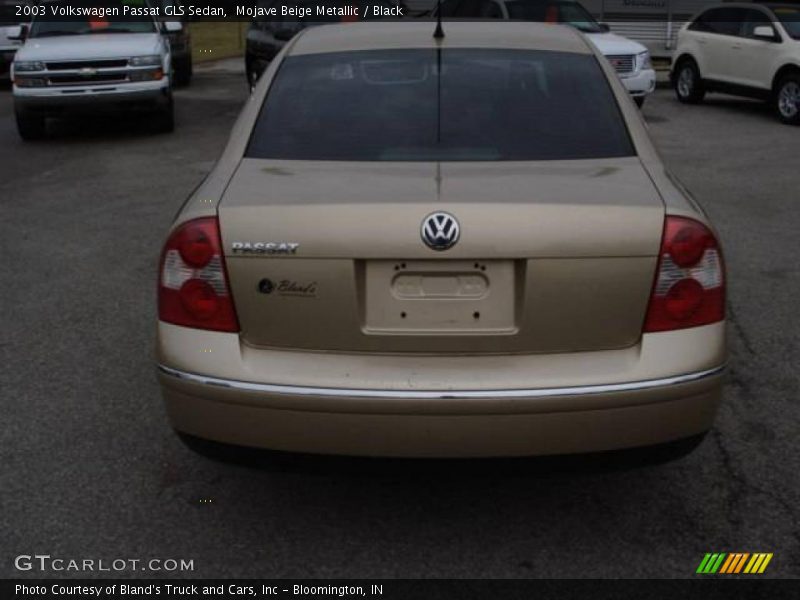 Mojave Beige Metallic / Black 2003 Volkswagen Passat GLS Sedan