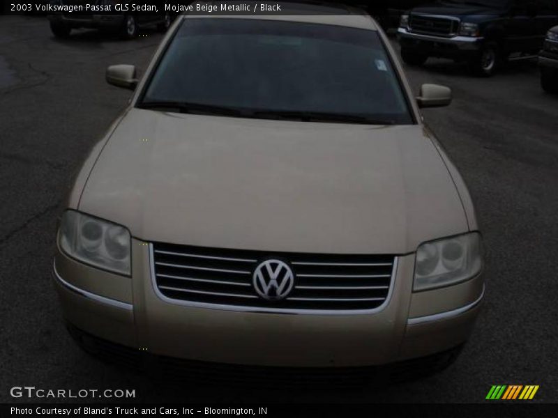 Mojave Beige Metallic / Black 2003 Volkswagen Passat GLS Sedan