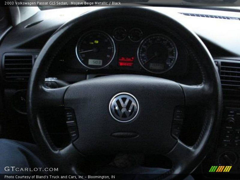 Mojave Beige Metallic / Black 2003 Volkswagen Passat GLS Sedan