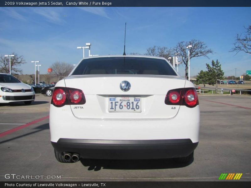 Candy White / Pure Beige 2009 Volkswagen Jetta S Sedan
