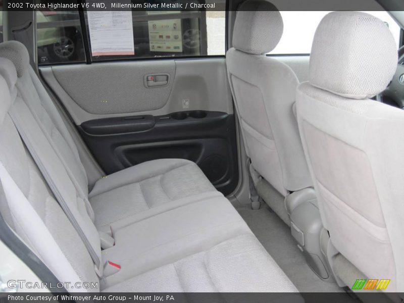 Millennium Silver Metallic / Charcoal 2002 Toyota Highlander V6 4WD