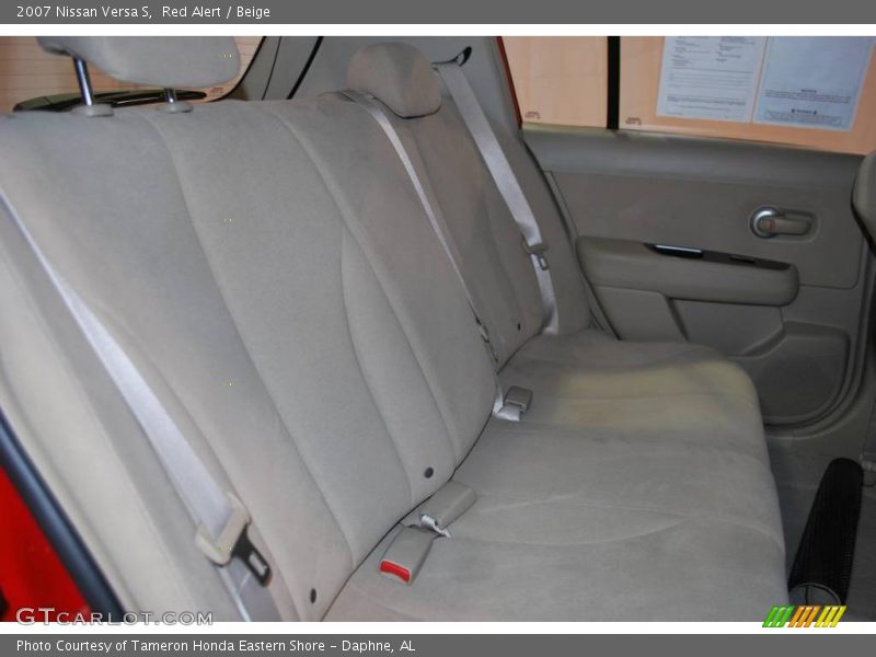 Red Alert / Beige 2007 Nissan Versa S