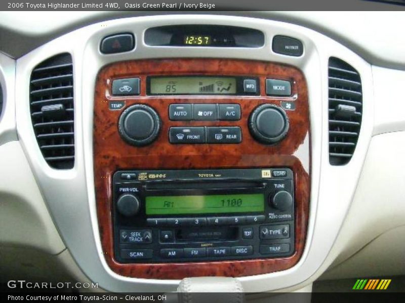 Oasis Green Pearl / Ivory Beige 2006 Toyota Highlander Limited 4WD