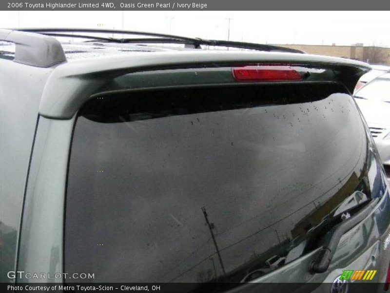 Oasis Green Pearl / Ivory Beige 2006 Toyota Highlander Limited 4WD