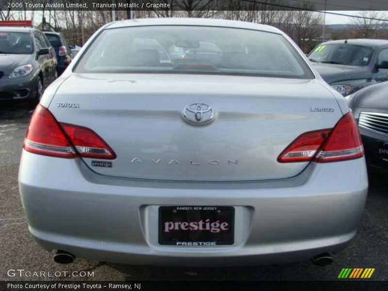 Titanium Metallic / Graphite 2006 Toyota Avalon Limited