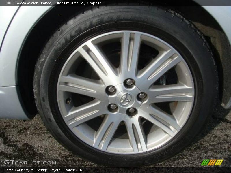 Titanium Metallic / Graphite 2006 Toyota Avalon Limited