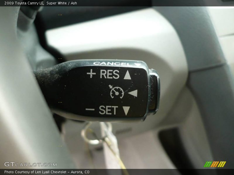 Super White / Ash 2009 Toyota Camry LE