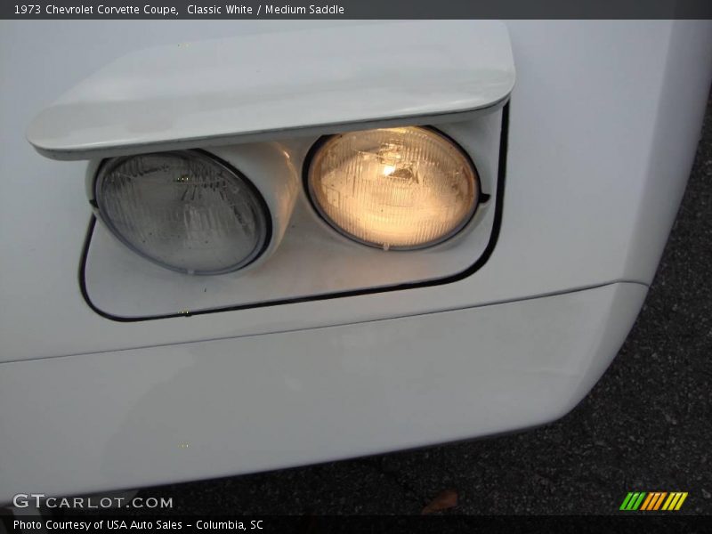 Classic White / Medium Saddle 1973 Chevrolet Corvette Coupe