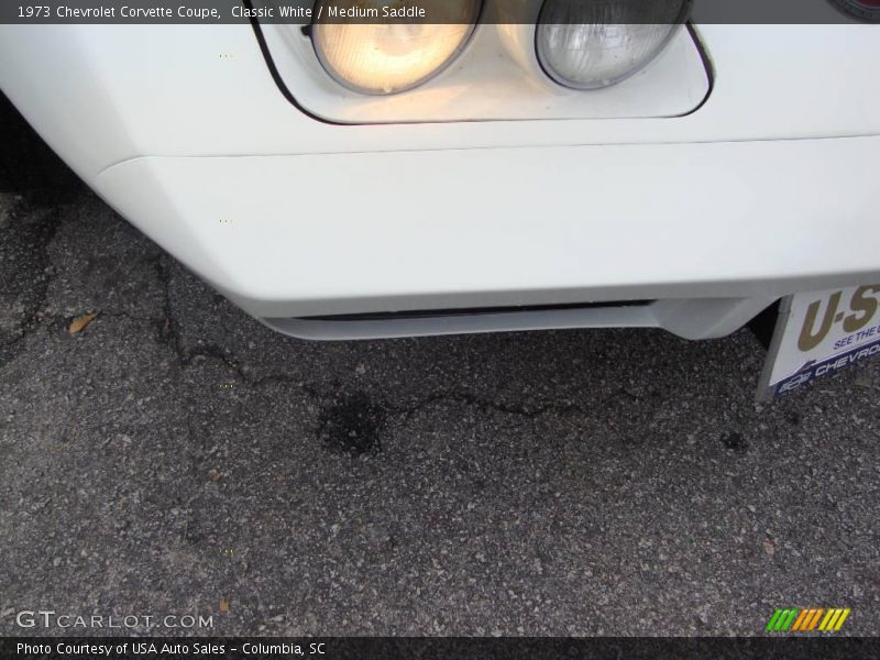 Classic White / Medium Saddle 1973 Chevrolet Corvette Coupe