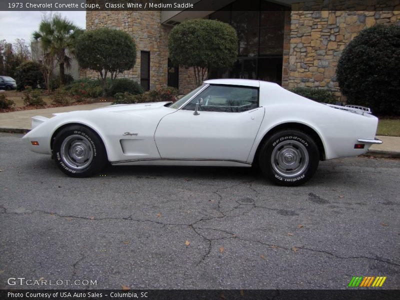 Classic White / Medium Saddle 1973 Chevrolet Corvette Coupe