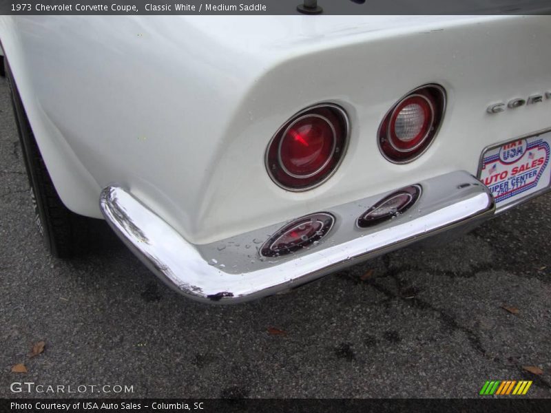 Classic White / Medium Saddle 1973 Chevrolet Corvette Coupe