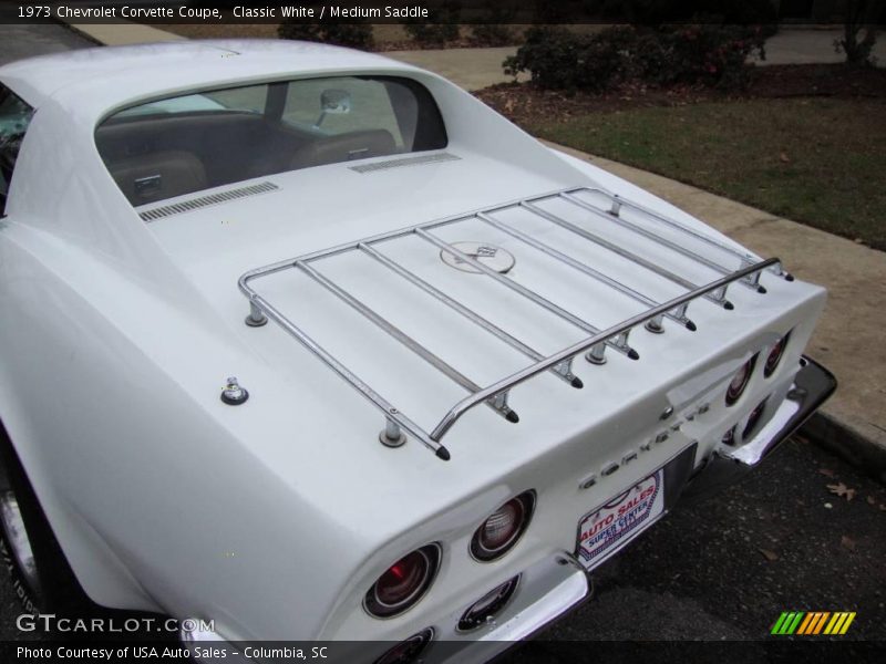 Classic White / Medium Saddle 1973 Chevrolet Corvette Coupe