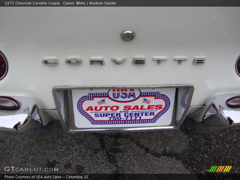 Classic White / Medium Saddle 1973 Chevrolet Corvette Coupe