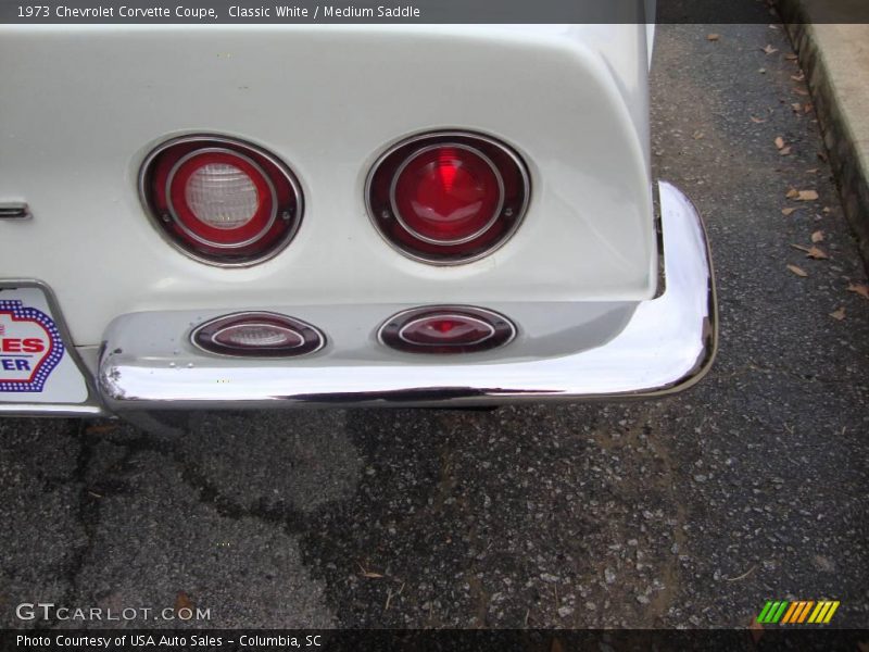 Classic White / Medium Saddle 1973 Chevrolet Corvette Coupe