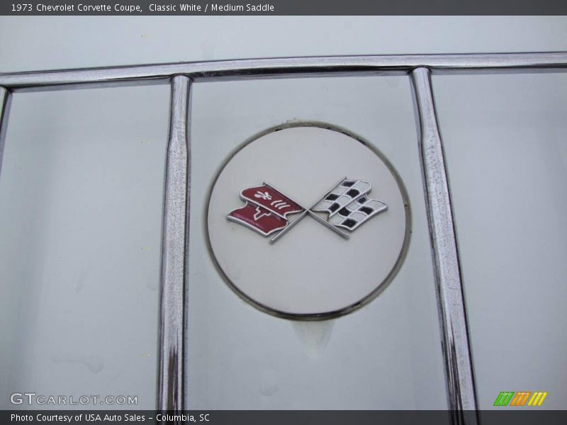 Classic White / Medium Saddle 1973 Chevrolet Corvette Coupe