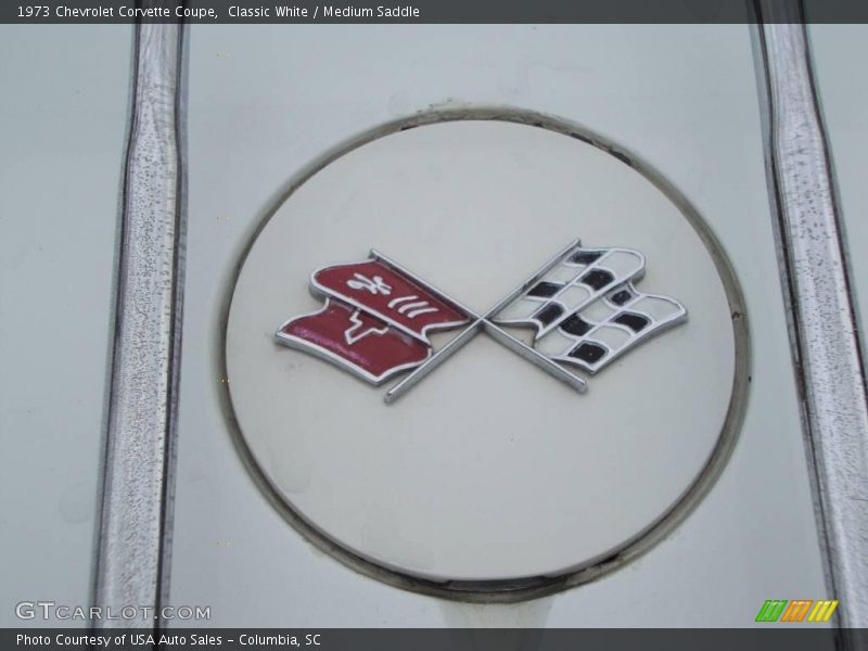 Classic White / Medium Saddle 1973 Chevrolet Corvette Coupe