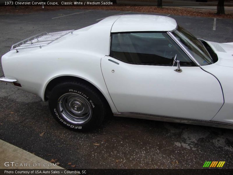 Classic White / Medium Saddle 1973 Chevrolet Corvette Coupe