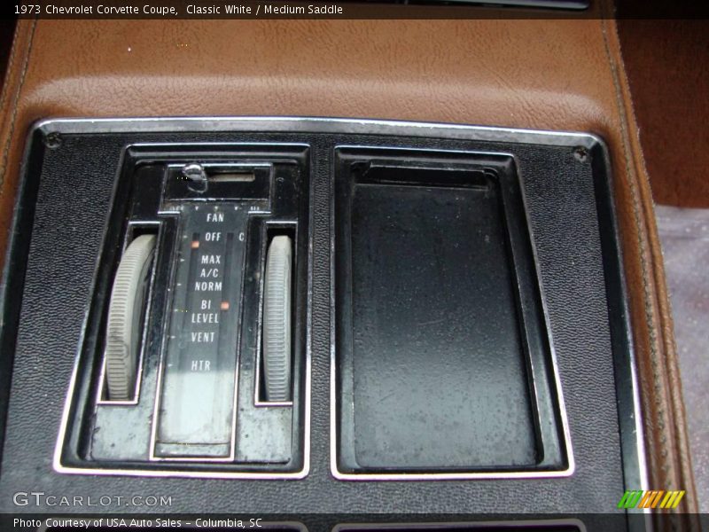 Classic White / Medium Saddle 1973 Chevrolet Corvette Coupe