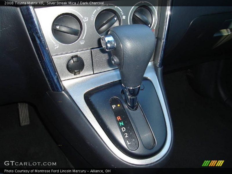 Silver Streak Mica / Dark Charcoal 2008 Toyota Matrix XR