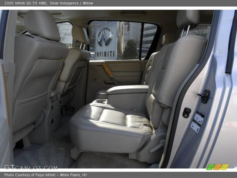 Silver Indulgence / Willow 2005 Infiniti QX 56 4WD