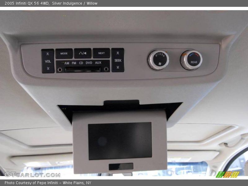 Silver Indulgence / Willow 2005 Infiniti QX 56 4WD