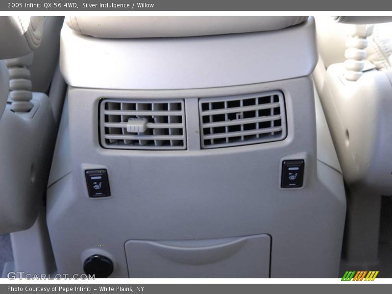 Silver Indulgence / Willow 2005 Infiniti QX 56 4WD