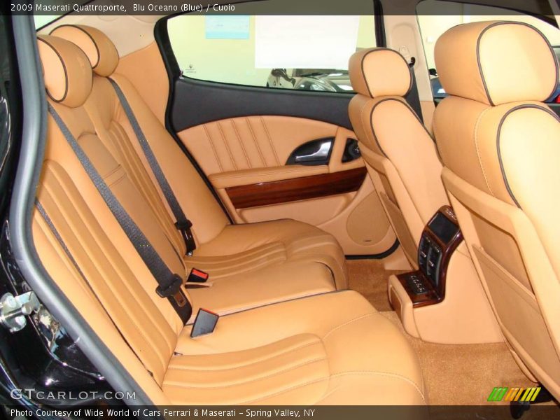 Blu Oceano (Blue) / Cuoio 2009 Maserati Quattroporte