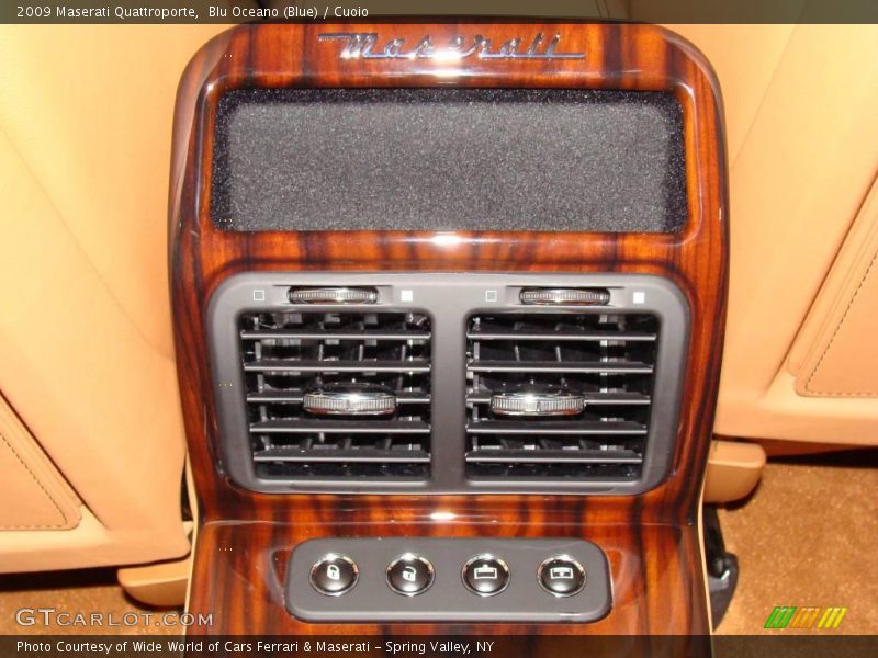 Blu Oceano (Blue) / Cuoio 2009 Maserati Quattroporte