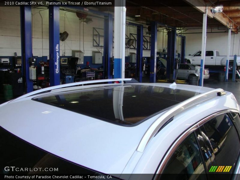 Platinum Ice Tricoat / Ebony/Titanium 2010 Cadillac SRX V6