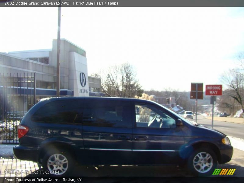 Patriot Blue Pearl / Taupe 2002 Dodge Grand Caravan ES AWD