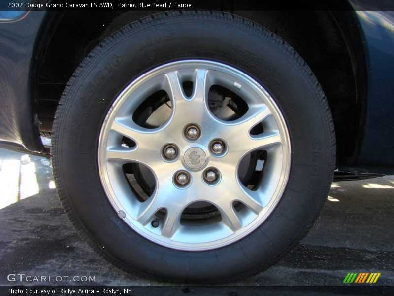 Patriot Blue Pearl / Taupe 2002 Dodge Grand Caravan ES AWD