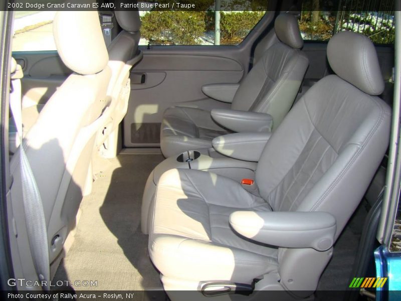 Patriot Blue Pearl / Taupe 2002 Dodge Grand Caravan ES AWD