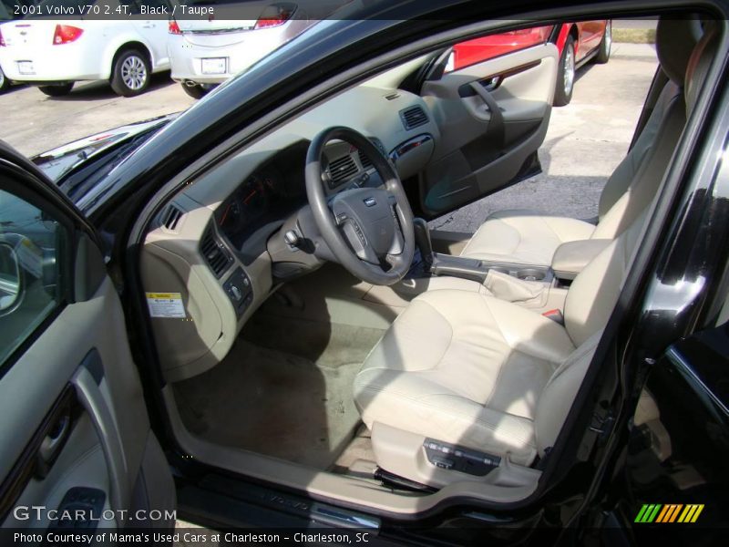 Black / Taupe 2001 Volvo V70 2.4T