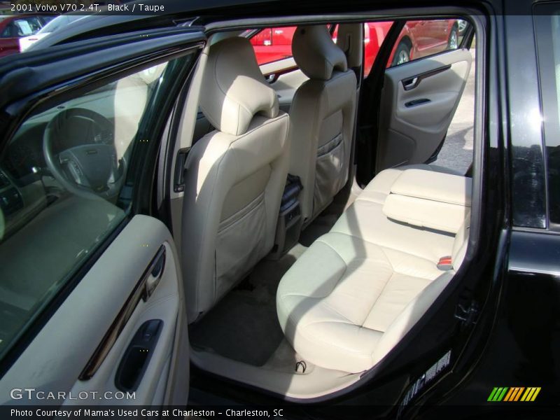 Black / Taupe 2001 Volvo V70 2.4T