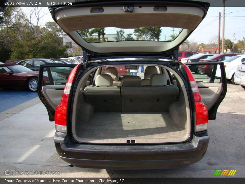 Black / Taupe 2001 Volvo V70 2.4T