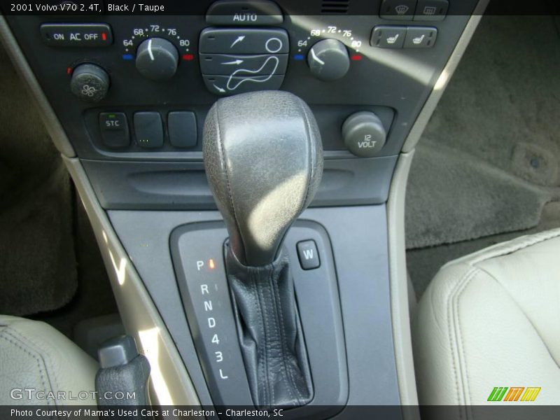 Black / Taupe 2001 Volvo V70 2.4T